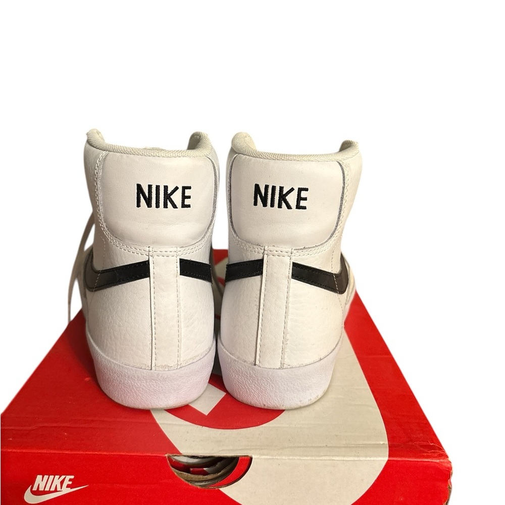 Nike Blazer Mid ‘77 White and Black Sneakers - Picture 5 of 7